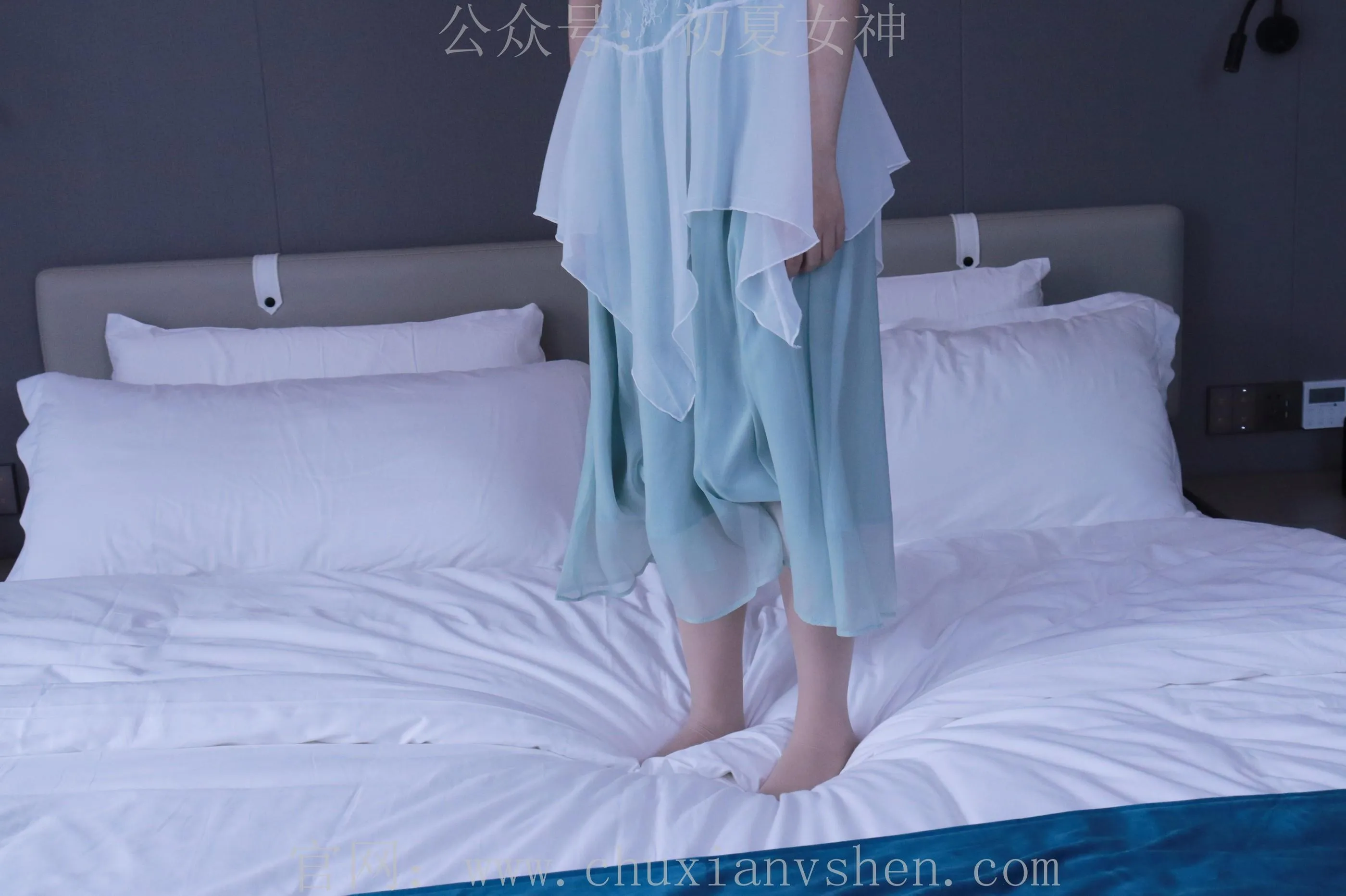 初夏女神 NO.009 念念 绿野仙踪M码连衣裙搭回力球鞋 [120P]插图5